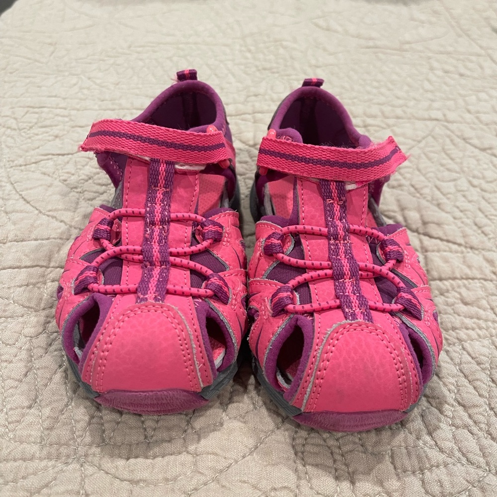 Almost New Little Kids Merrell Hiking Sandal